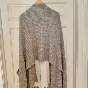 🌼 Barefoot Dreams Wrap/scarf